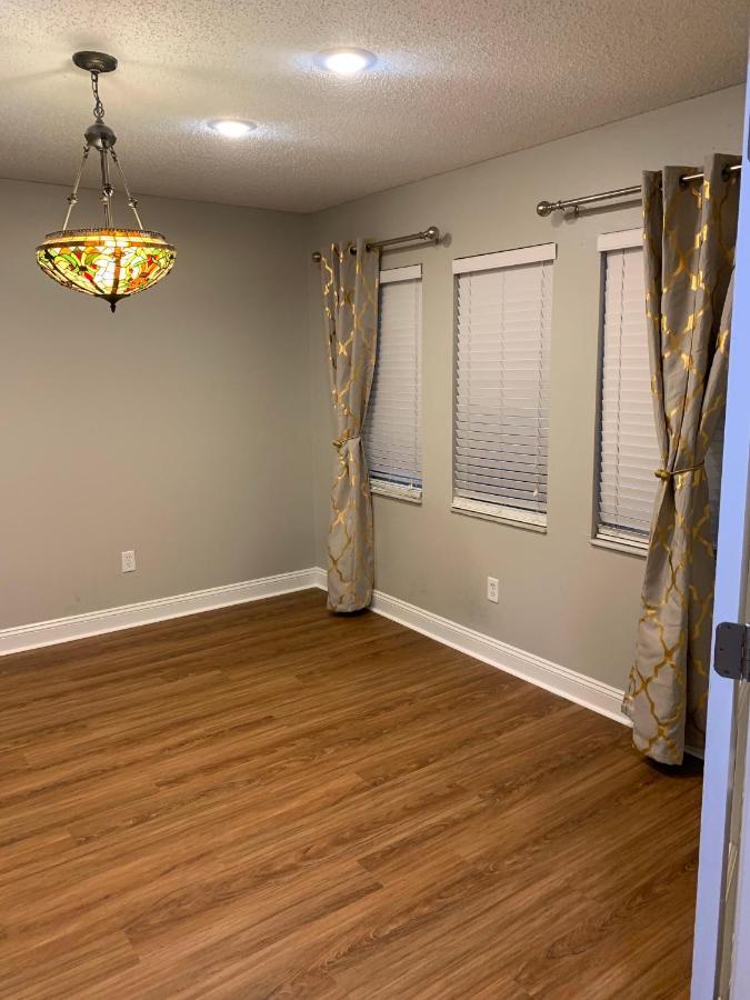 Villa Cheerful 3 Bed House In A Cul- De-Sac! Tampa Exterior foto