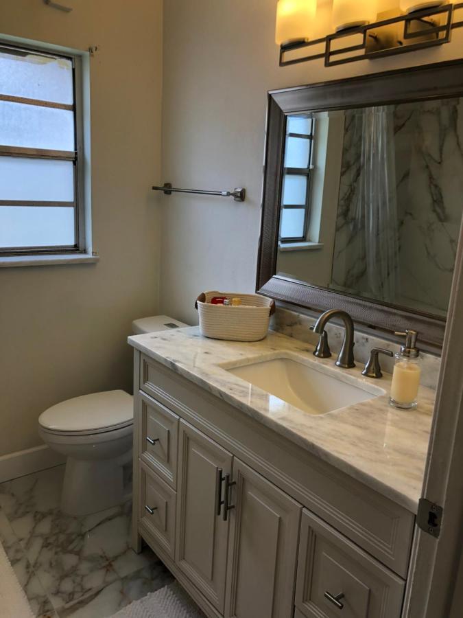 Villa Cheerful 3 Bed House In A Cul- De-Sac! Tampa Exterior foto